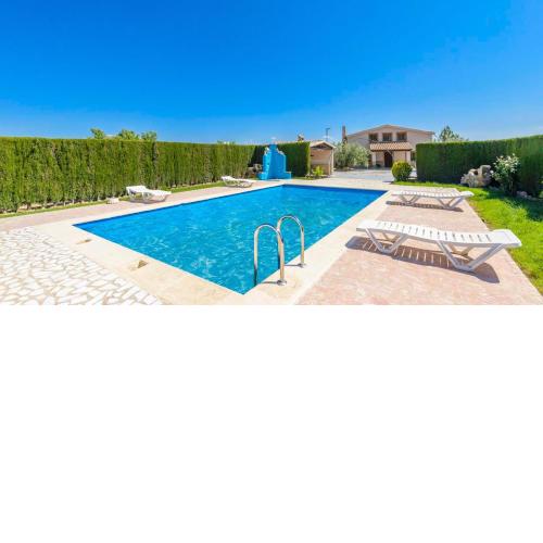 Cortijo Aurelia Pozo Alcón by Ruralidays