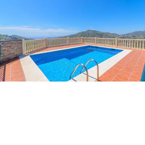 Cortijo Metomela Torrox by Ruralidays