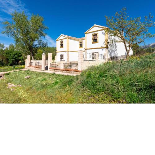 CORTIJO RURAL VILLA HACHE