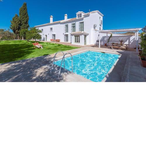 Cortijo Vallehermoso Campillos by Ruralidays