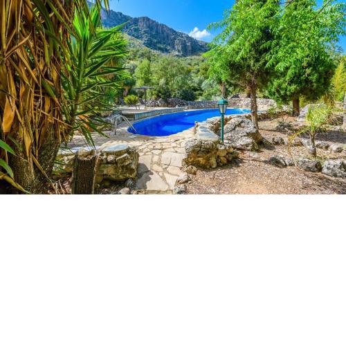 Cortijo y Estudio Montecorto by Ruralidays