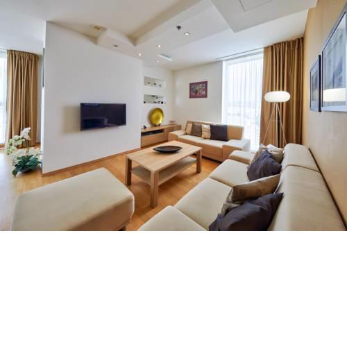 Cosmo-polite Apartment