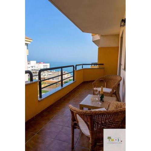 Costa,playa,piscina y diversión