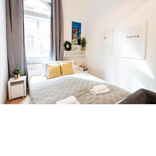 Cosy and central apartment with 4 bedrooms and A/C