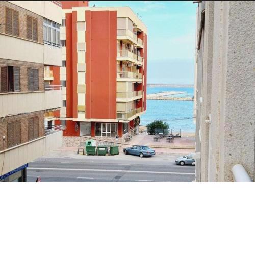 Cosy apartment 50 meters from the beach, 2 rooms, air conditioning, Wifi
