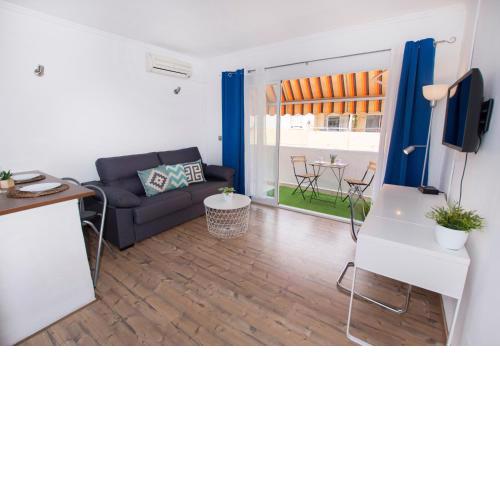 Cosy Apartment Close to Sea, WiFi, Air Cond