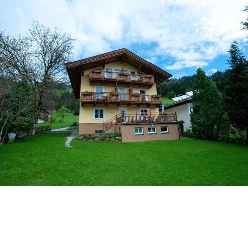 Cosy Apartment in Brixen im Thale with Sauna