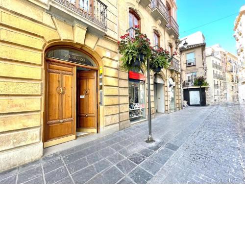 Cosy apartment in Granada with lift