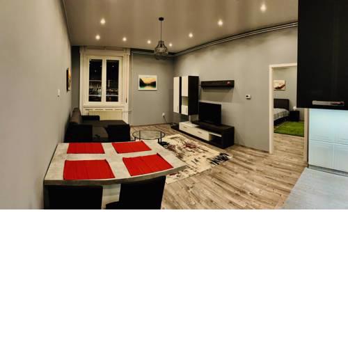 Cosy apartment under the Castle
