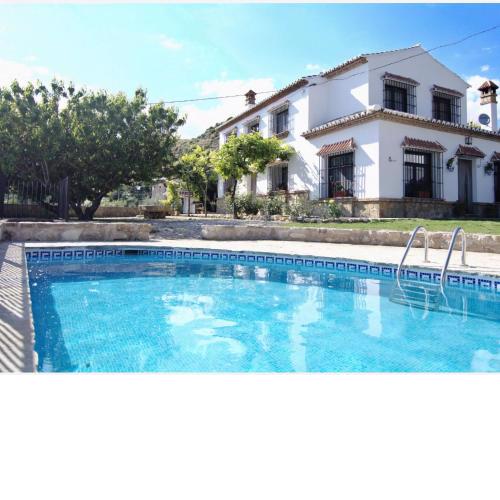 Cosy Cottage in Antequera with Swimming Pool