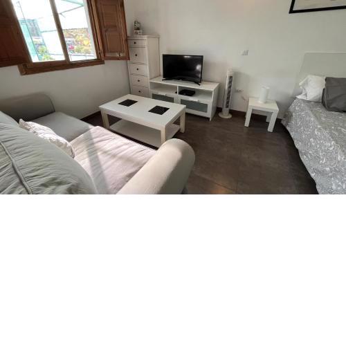 Cosy Country Studio near Arteara - Finca Laxmi 5