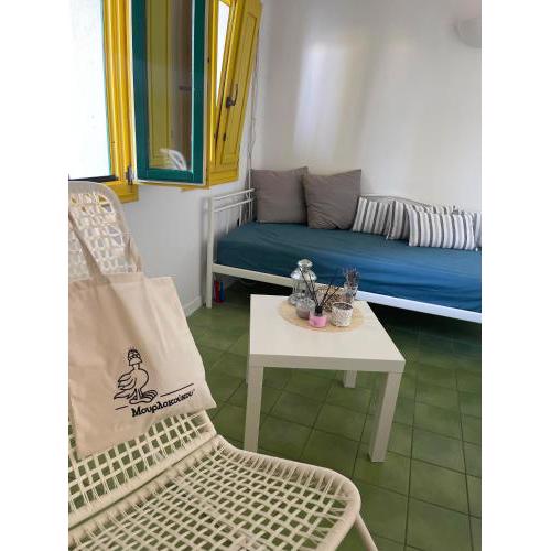 Cosy Cycladic Beach House