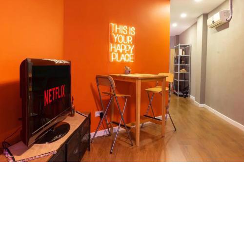 Cosy flat with a garden in central Kadikoy