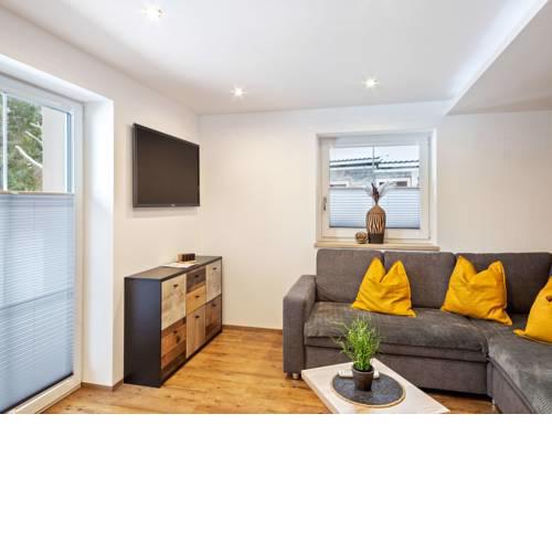 Cosy Home in Neukirchen am Großvenediger with Parking