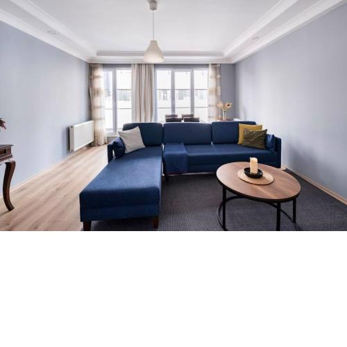 Cosy & Modern Near Metro