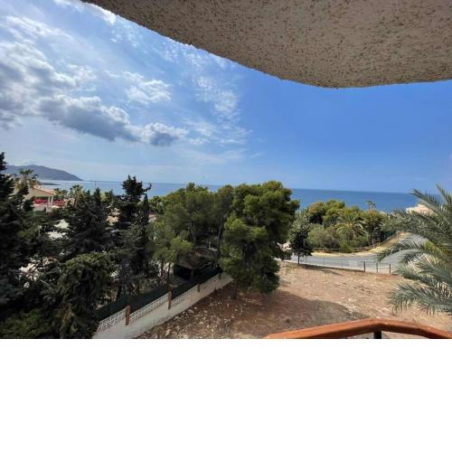Cosy Spanish sea view apartment