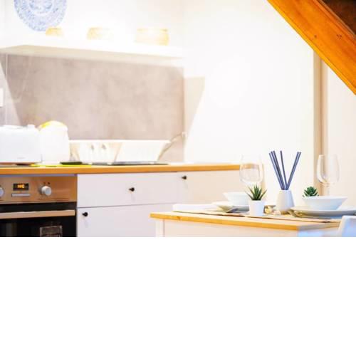 Cosy two bedroom flat in Rottenbiller str,Sky