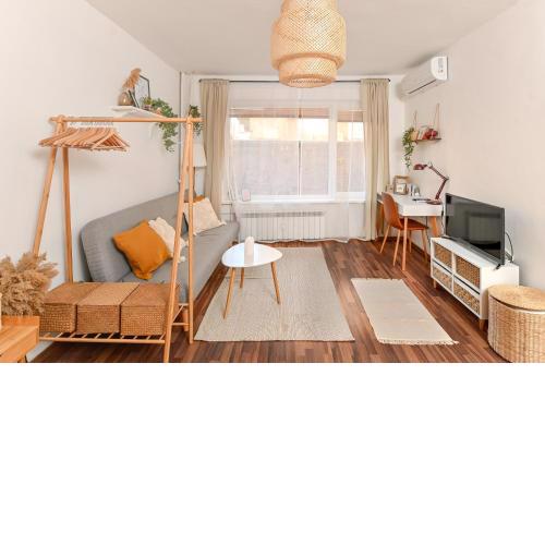Cosy&Art 1BD Apartment next to Slaveykov Square