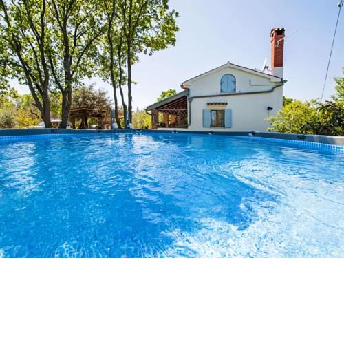 Countryside Holdiay Home in Rovinj Istria with private terrace and garden