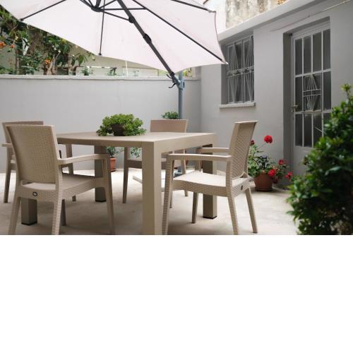 Couple's Flat in Chania Venetian Harbor & Beach