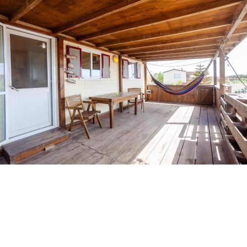 Cowboy Cottage with Sea View