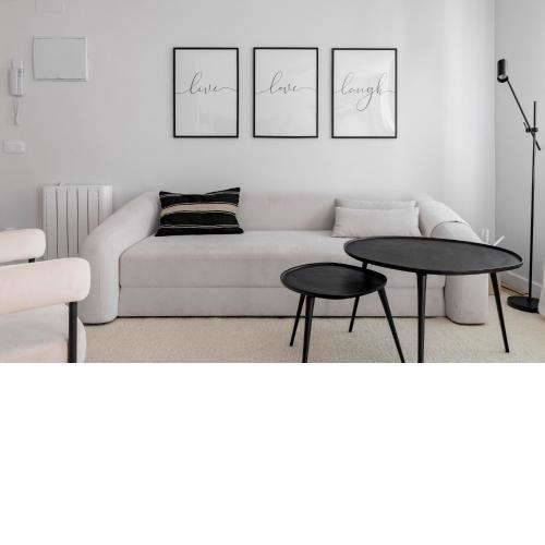 Cozy 2 bedroom apartment with patio