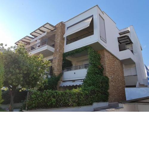 Cozy 2BR Apartment in Mola Kaliva with Sea View