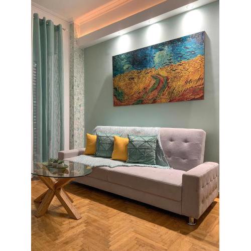 Cozy and Chic apartment in the Center, 5 min Subway