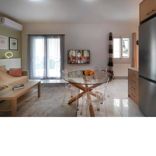 Cozy apartment Academia Platonos