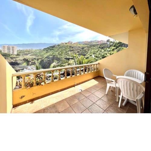 Cozy apartment AP1, pool y free wifi in all common areas, front of the ocean,Playa Roques