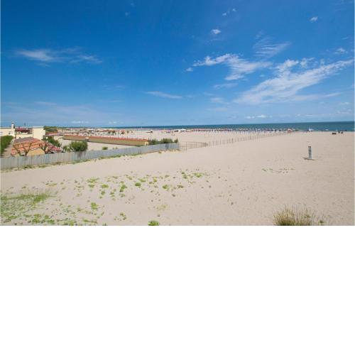 Cozy Apartment In Rosolina Mare With 1 Bedroom