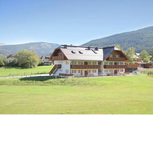 Cozy Apartment in Sankt Margarethen with Parking