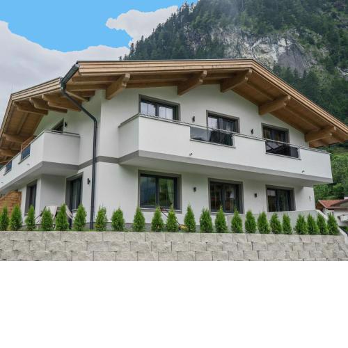 Cozy Apartment near Ski Area in Mayrhofen