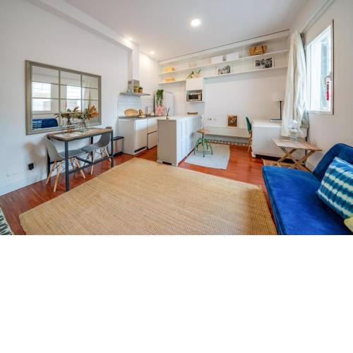 Cozy apartment. Perfect location