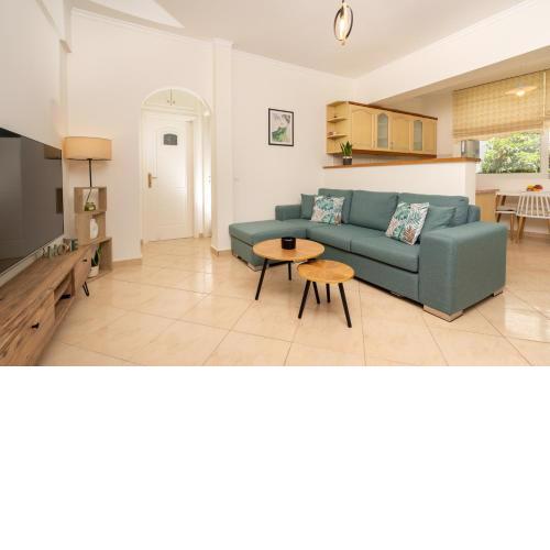 Cozy Artistic Nest 1BR Apt near Metro & Acropolis