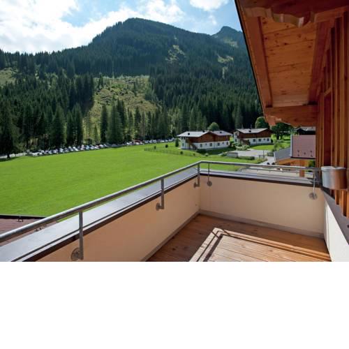 Cozy Chalet in Saalbach-Hinterglemm with Terrace