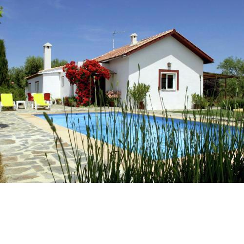 Cozy Cottage in Ronda with Swimming Pool