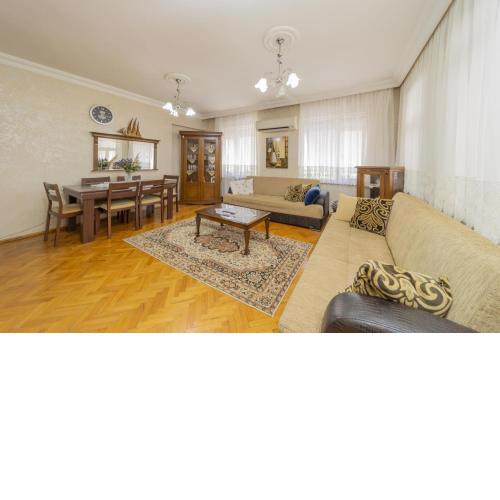 Cozy Flat w Balcony 10 min to Beach in Antalya