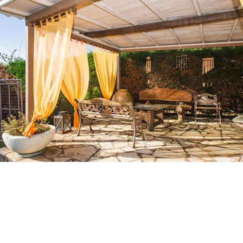 Cozy flats in an olive grove by the sandy beach