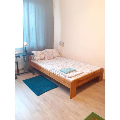 Cozy & Friendly Nice Little Separate Room (without window)