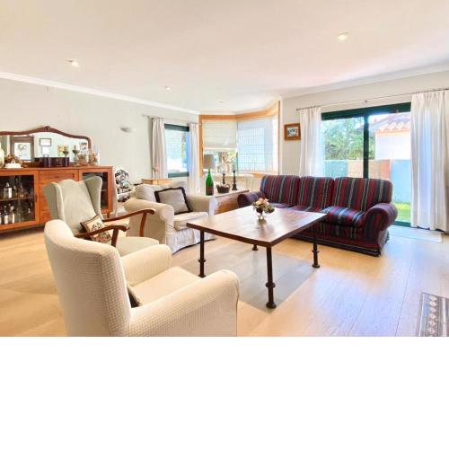 Cozy holiday home with pool in St Pere Pescador