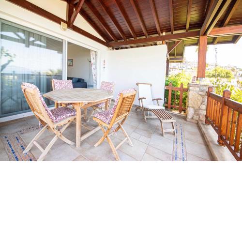 Cozy House With Balcony and Backyard Surrounded by Nature in Bodrum