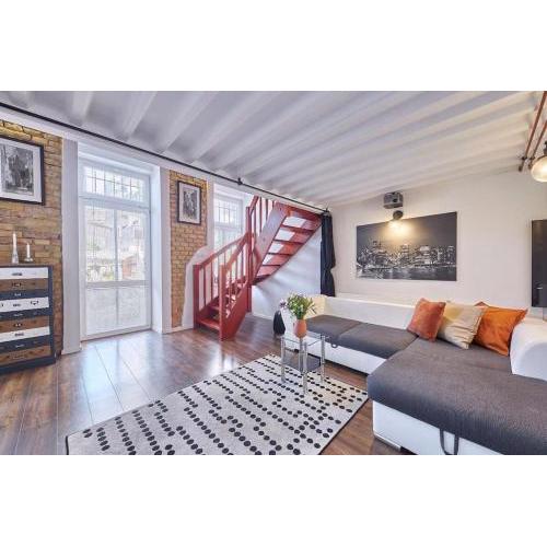 Cozy loft with terrace in the city center