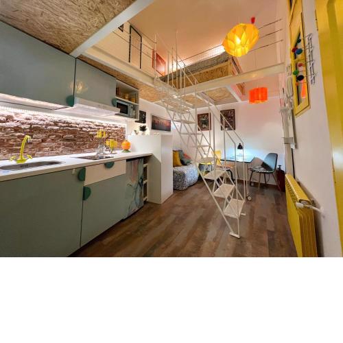 Cozy & Modern Apartments in Embajadores Area - Madrid Center