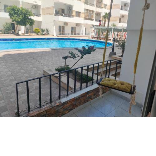 Cozy one bedroom Ground floor Chalet pool view lotus compound