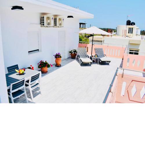 Cozy Renovated Apartment "Filoxenia"