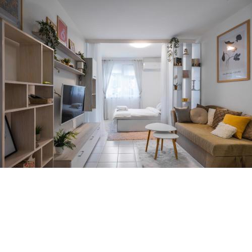 Cozy Studio - Your Home Away From Home