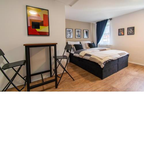 Cozy studio apartment in New Town with Disney+