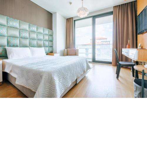 Cozy Studio Flat w Balcony 10 min to Marmara Forum