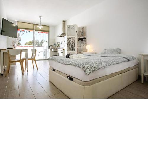 Cozy Studio with queen-size bed and Pools, Chaparral 163